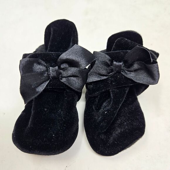 ROBEEZ Elegant Black Velvet Bow Baby Shoes Slippers 0-3 Months - Picture 1 of 8